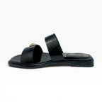 Sandalias Planas Negras con Dos Correas y Herrajes Spimfer
