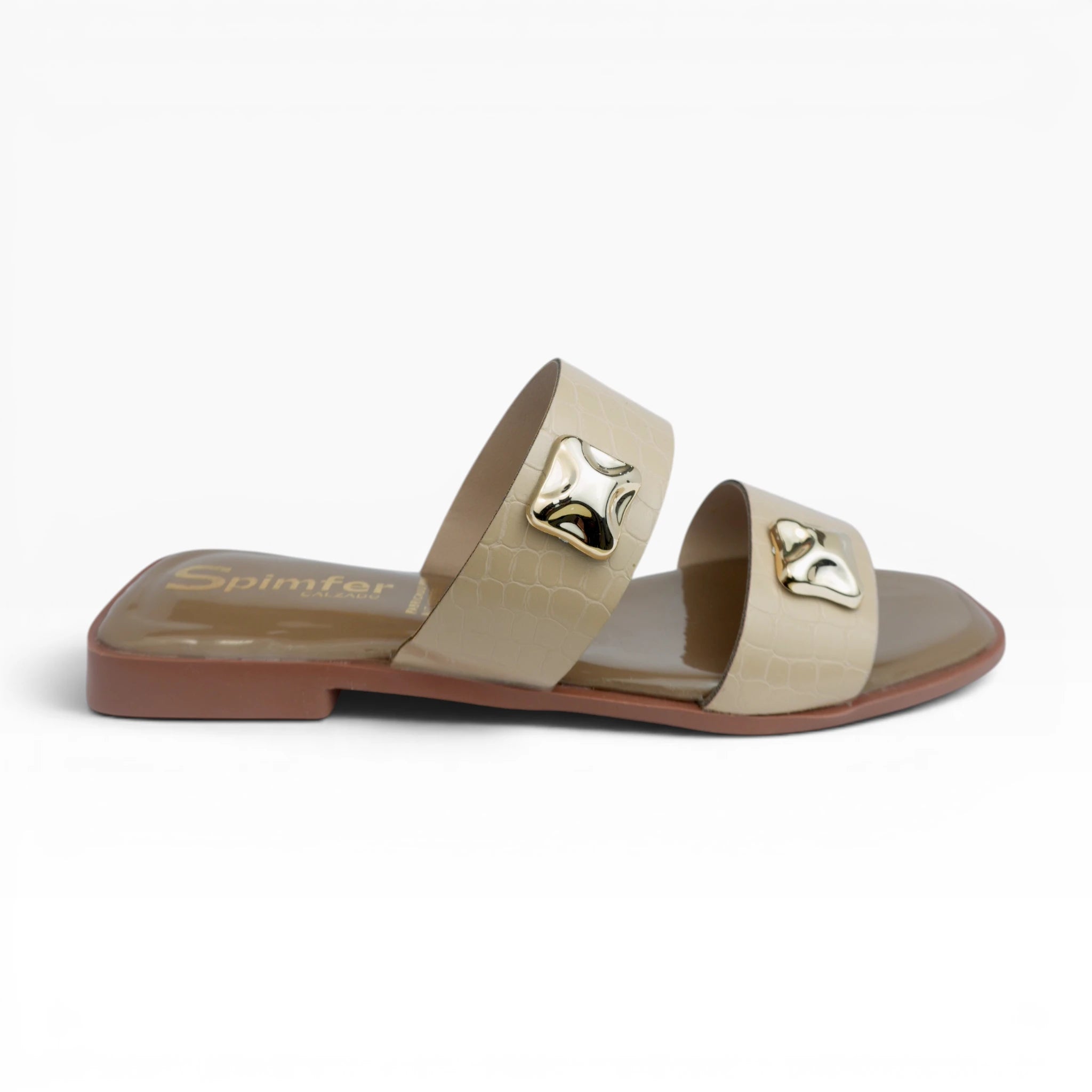 Sandalias Planas Color Nucita con Dos Correas y Herrajes Spimfer