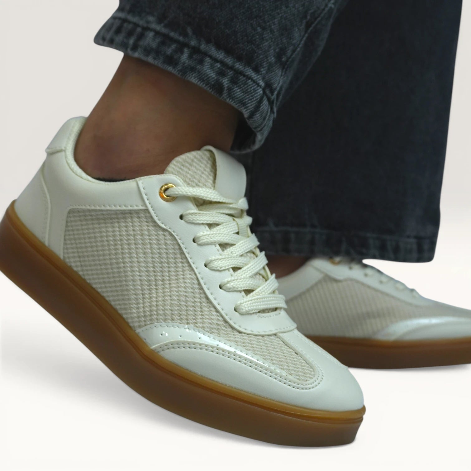 Tenis Casuales Beige Spimfer para Mujer con Suela Caramelo