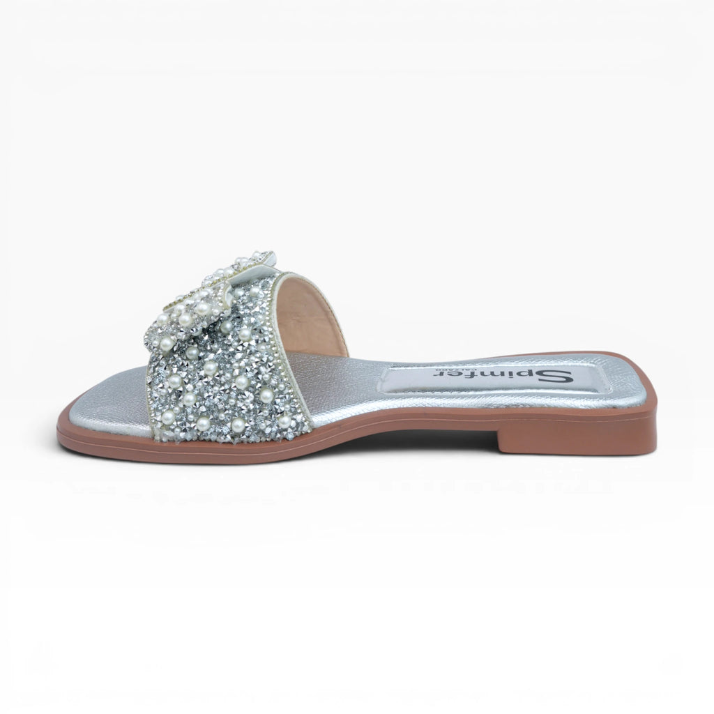 Sandalias Planas Color Plata con Moño de Perlas Spimfer