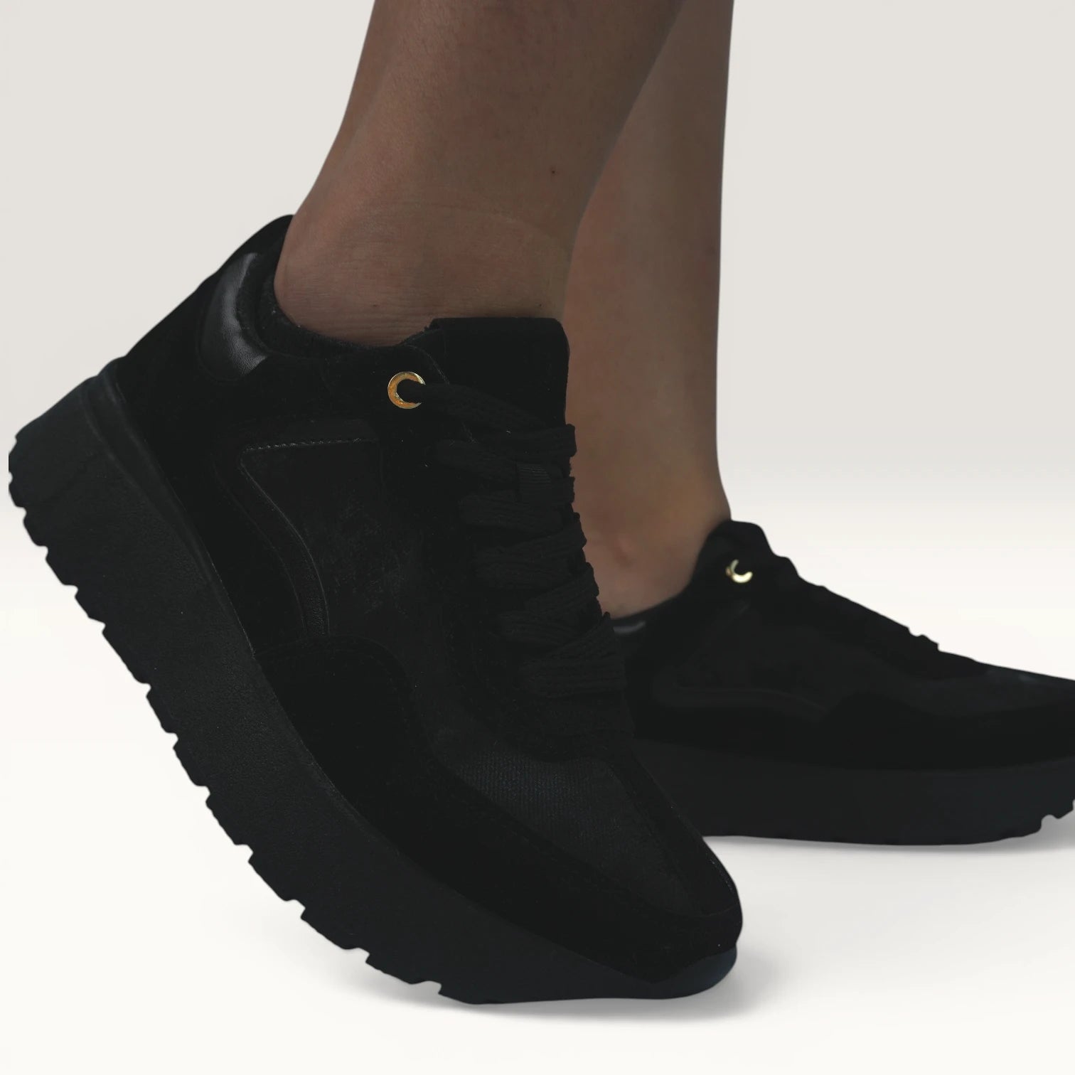 Tenis Total Black Spimfer con Plataforma para Mujer