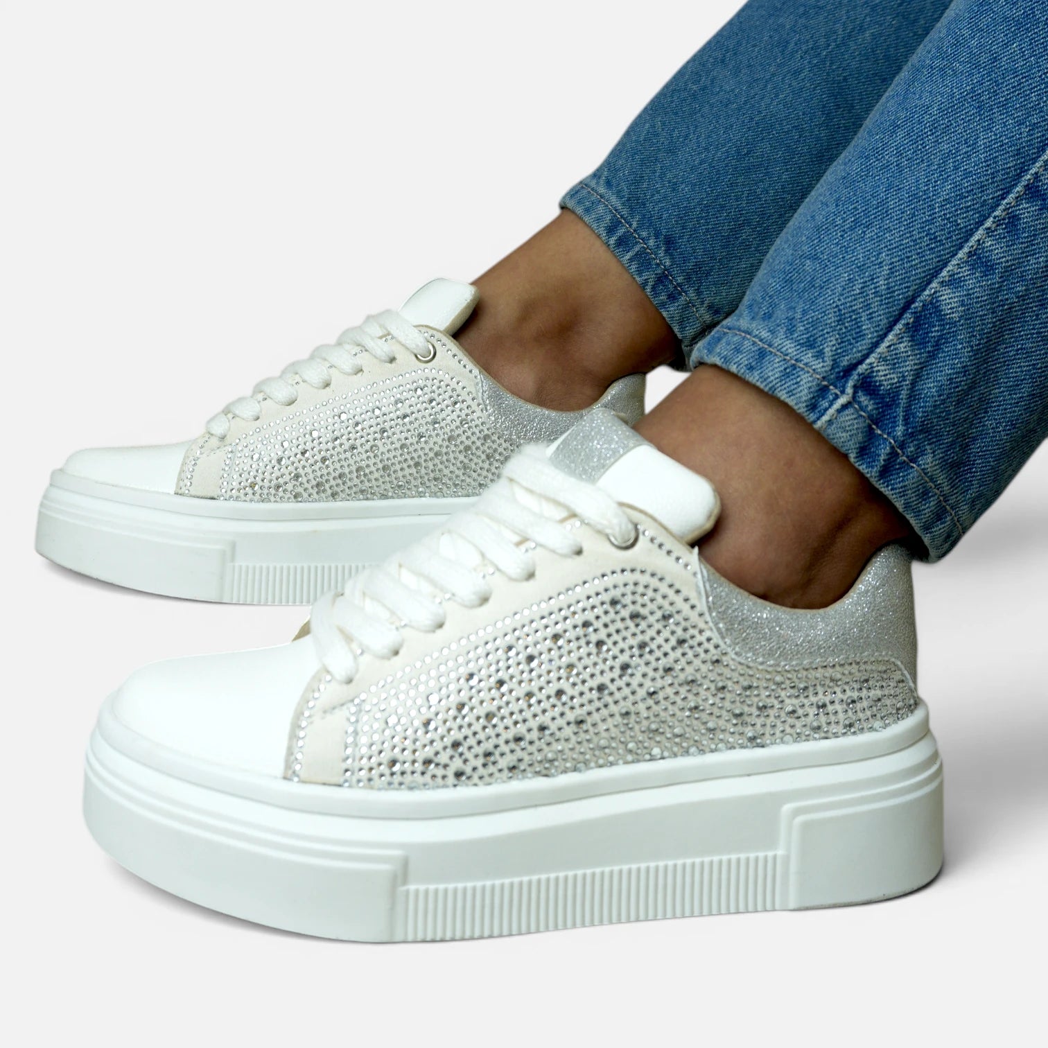 Tenis Blancos con Pedrería para Mujer – Plataforma Urban Spimfer